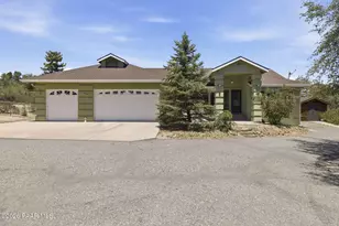 2054 W Twinoaks Dr, Prescott, AZ 86305 - Photo 1