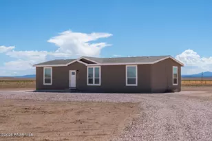 26936 N Chicory Wy, Paulden, AZ 86334 - Photo 1