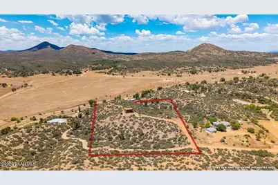 11850 W Faded Whistle Road, Skull Valley, AZ 86338 - Photo 36