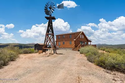 11850 W Faded Whistle Road, Skull Valley, AZ 86338 - Photo 2