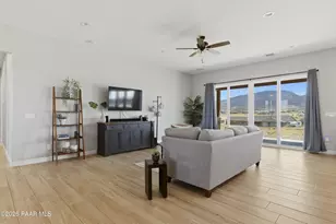 9330 N Concho St, Prescott Valley, AZ 86315 - Photo 10