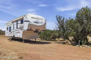 23962 N Headwaters Rd, Paulden, AZ 86334 - Photo 8