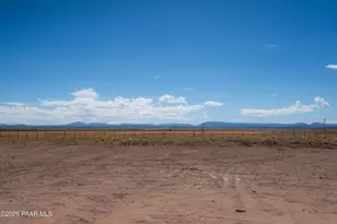 26894 N Chicory Wy, Paulden, AZ 86334 - Photo 8