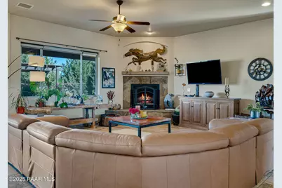 8833 N Grass Valley Lane, Prescott Valley, AZ 86315 - Photo 6