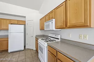 7492 E Peaks Pl, Prescott Valley, AZ 86315 - Photo 10