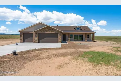 8168 N McWorter Place, Prescott Valley, AZ 86315 - Photo 2