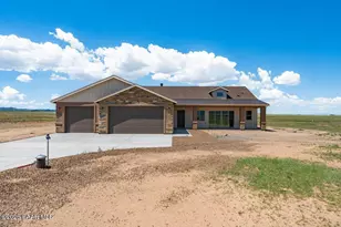 8168 N McWorter Pl, Prescott Valley, AZ 86315 - Photo 2
