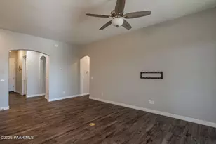 5571 N Teaberry Ln, Prescott Valley, AZ 86314 - Photo 8