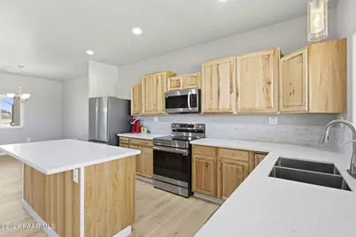26180 N Vineyard Lane, Paulden, AZ 86334 - Photo 16