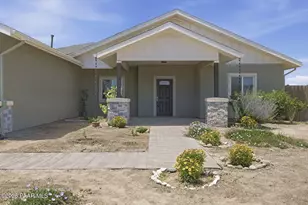 26180 N Vineyard Ln, Paulden, AZ 86334 - Photo 8