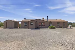 17455 E Old Cherry Rd, Dewey-Humboldt, AZ 86327 - Photo 1