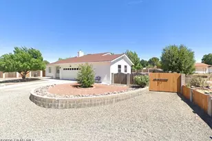 7680 E Elk Cir, Prescott Valley, AZ 86314 - Photo 2