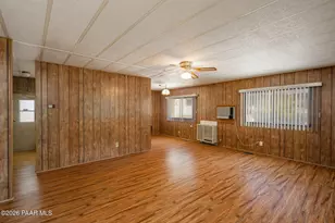 16848 W Juniper Way, Yarnell, AZ 85362 - Photo 2