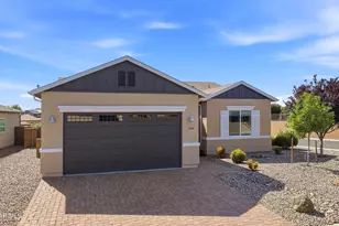 966 N Diaz St, Dewey-Humboldt, AZ 86327 - Photo 1