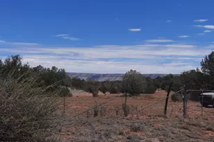 31935 W Calle Belleza, Seligman, AZ 86337 - Photo 20