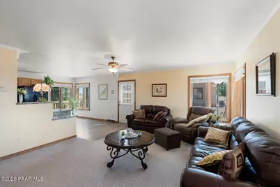 974 N Grandview, Paulden, AZ 86334 - Photo 8