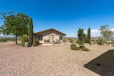 974 N Grandview, Paulden, AZ 86334 - Photo 1
