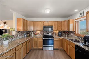 974 N Grandview, Paulden, AZ 86334 - Photo 10