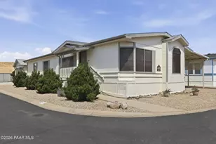 692 N Mesquite Tree Dr, Prescott Valley, AZ 86327 - Photo 2