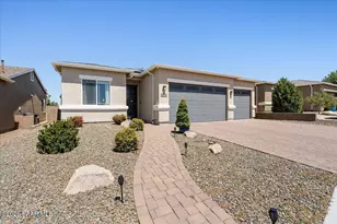 876 N Diaz St, Prescott Valley, AZ 86327 - Photo 2