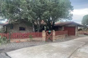 490 E Juniper Dr, Prescott, AZ 86303 - Photo 2