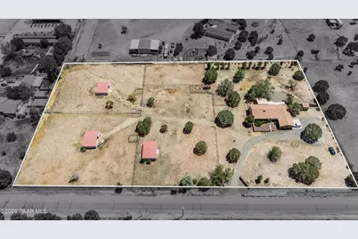 885 W Rolling Hills Road, Paulden, AZ 86334 - Photo 2