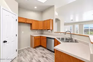 7314 N Sunrise Vista, Prescott Valley, AZ 86315 - Photo 10