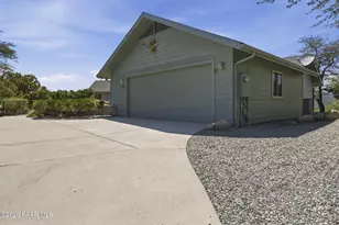 1938 Upper Crestview, Prescott, AZ 86305 - Photo 6