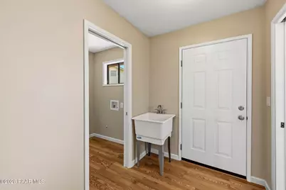 8195 E Yavapai Road, Prescott Valley, AZ 86314 - Photo 28
