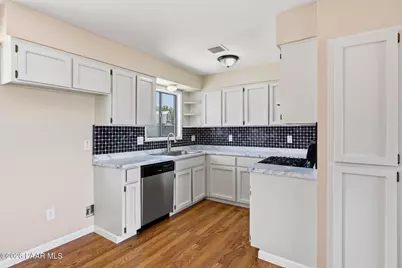 8195 E Yavapai Road, Prescott Valley, AZ 86314 - Photo 6