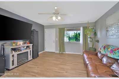 8843 Len Court, Prescott Valley, AZ 86314 - Photo 10