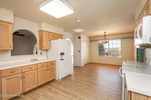 10680 E Straight Arrow, Dewey-Humboldt, AZ 86327 - Photo 14