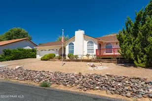 10680 E Straight Arrow, Dewey-Humboldt, AZ 86327 - Photo 2