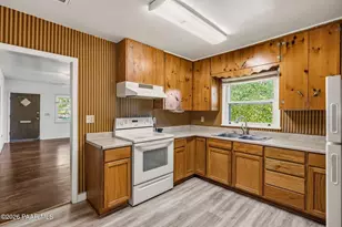329 N Pleasant St, Prescott, AZ 86301 - Photo 8