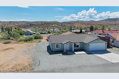 20235 E Mesa Verde Road #2, Mayer, AZ 86333 - Photo 2