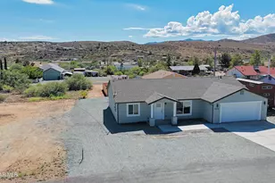 20235 E Mesa Verde Rd, Mayer, AZ 86333 - Photo 2