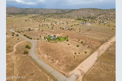 26825 N Woody Drive, Paulden, AZ 86334 - Photo 2