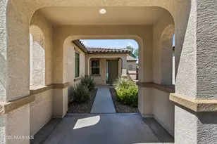9272 W Wood Dr, Peoria, AZ 85381 - Photo 2