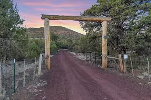 1249 E Chaparral Ln, Williams, AZ 86046 - Photo 2