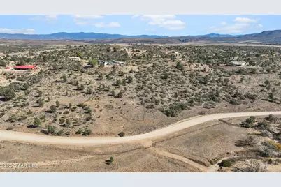 17581 S Pinon Lane, Kirkland, AZ 86332 - Photo 18