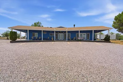 2405 W Center Street, Chino Valley, AZ 86323 - Photo 2