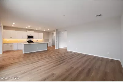 7557 E Fieldstone Drive, Prescott Valley, AZ 86315 - Photo 8
