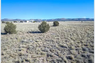 085C W Malapai Road, Paulden, AZ 86334 - Photo 10