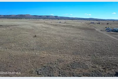 085C W Malapai Road, Paulden, AZ 86334 - Photo 14