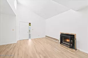 333 W Leroux St, Prescott, AZ 86303 - Photo 8