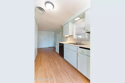 1353 N Albino Trail, Dewey-Humboldt, AZ 86327 - Photo 10