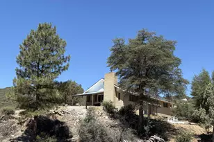 10001 W Cherry Creek Rd, Dewey-Humboldt, AZ 86327 - Photo 2