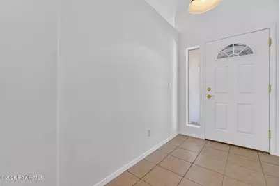 7468 N Summit View Drive, Prescott Valley, AZ 86315 - Photo 8