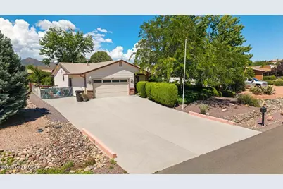 10817 E Turquoise Circle, Dewey-Humboldt, AZ 86327 - Photo 2