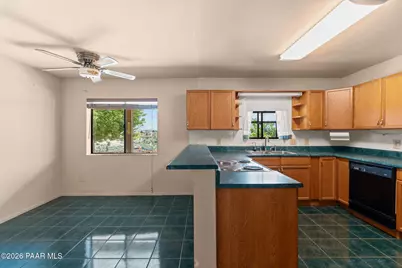 18112 S Spoon Road, Peeples Valley, AZ 86332 - Photo 8